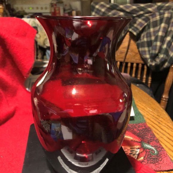 No brand Other - Vintage Maroon Vase